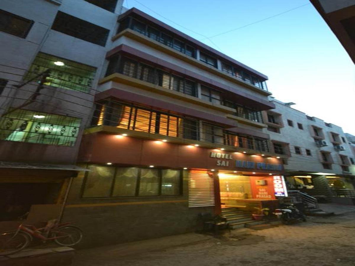 Hotel Sai Hari Prasad Ширді Екстер'єр фото